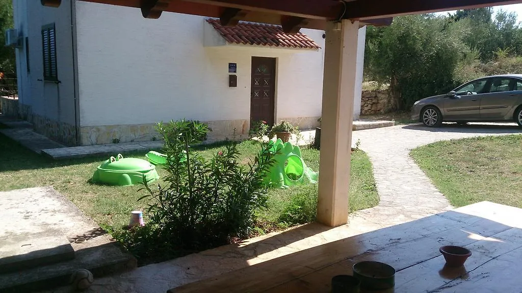 Apartments Juretic Drenje  Croatia