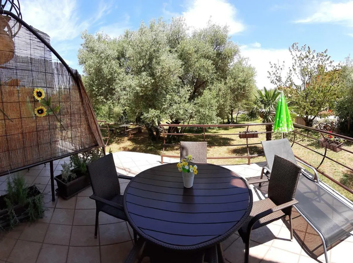 Apartments Juretic Drenje  0*, Drenje (Istria) Croatia