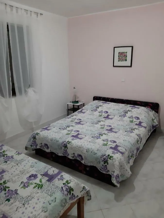 Apartments Juretic Drenje  Croatia