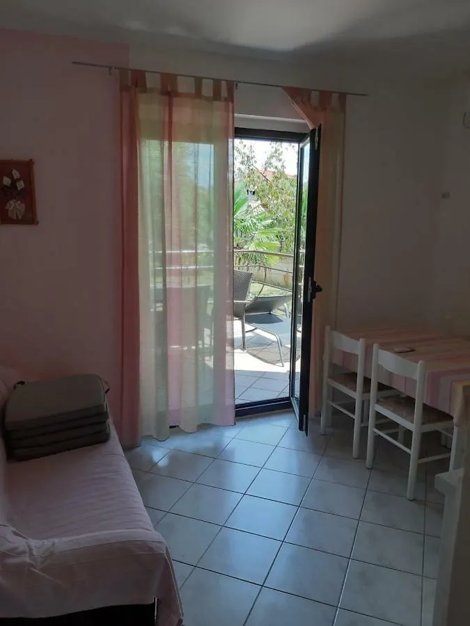 Apartments Juretic Drenje  Croatia