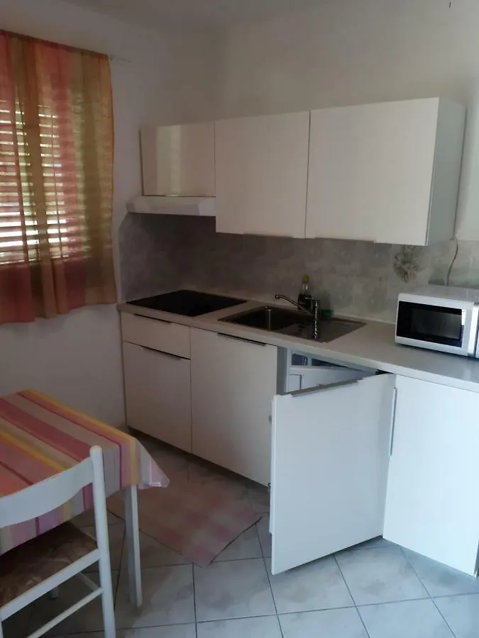 Apartments Juretic 0*, Drenje (Istria)